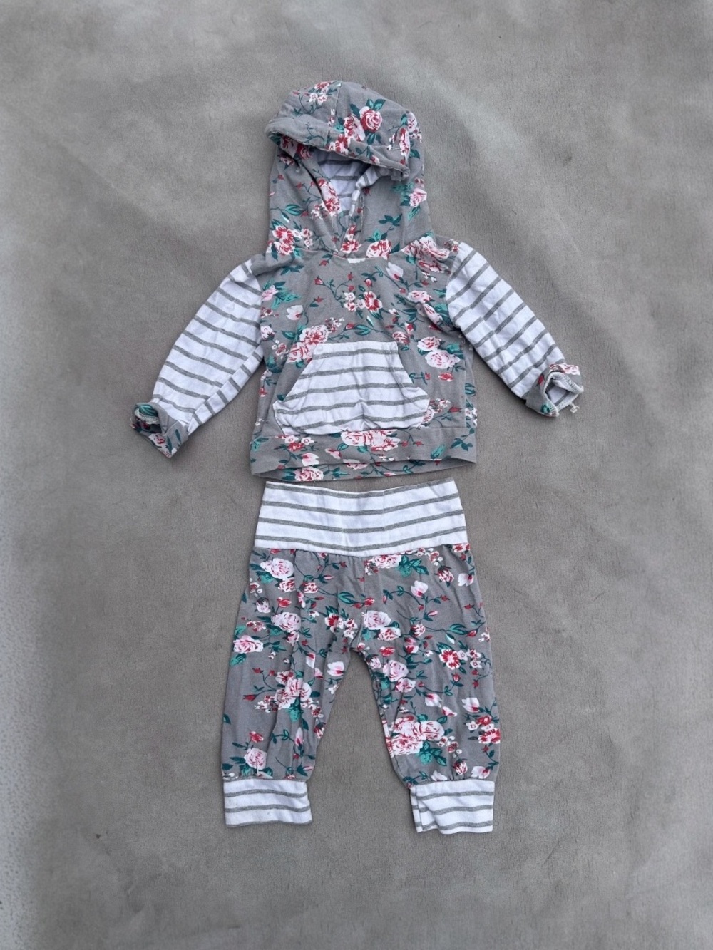 Floral Hooded Sweatshirt and Pants Set - Gray with Pink Flowers